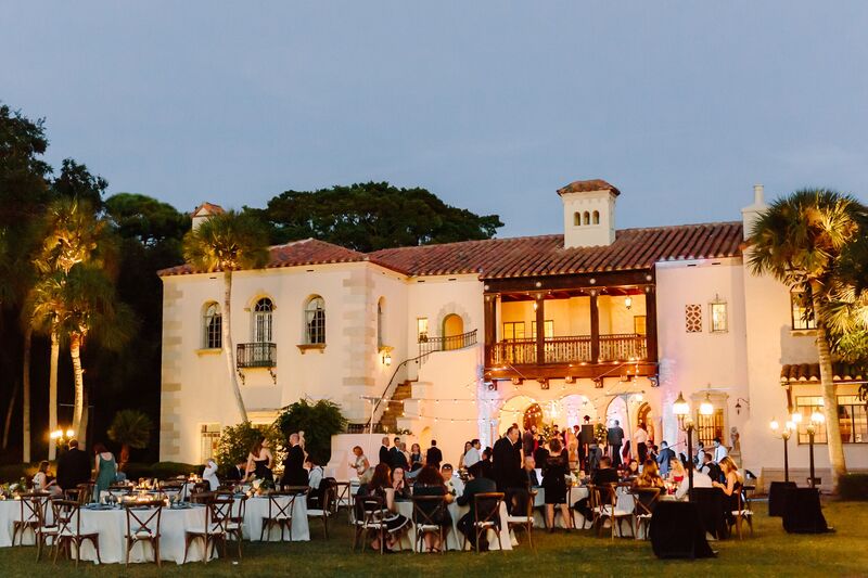 Jennifer Matteo Event Planning – Sarasota Wedding Planner – Sarasota weddings -  Powel Crosley Estate – Powel Crosley weddings - outdoor wedding reception