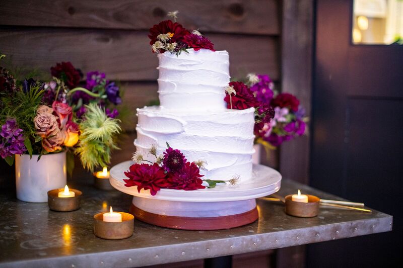 Intimate wedding cake for a Tennessee destination wedding