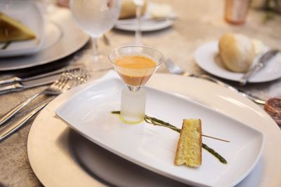 Jennifer Matteo Event Planning  - Sarasota wedding planner- Westin Sarasota – rooftop wedding- mini grilled cheese with tomato soup - comfort food at weddings